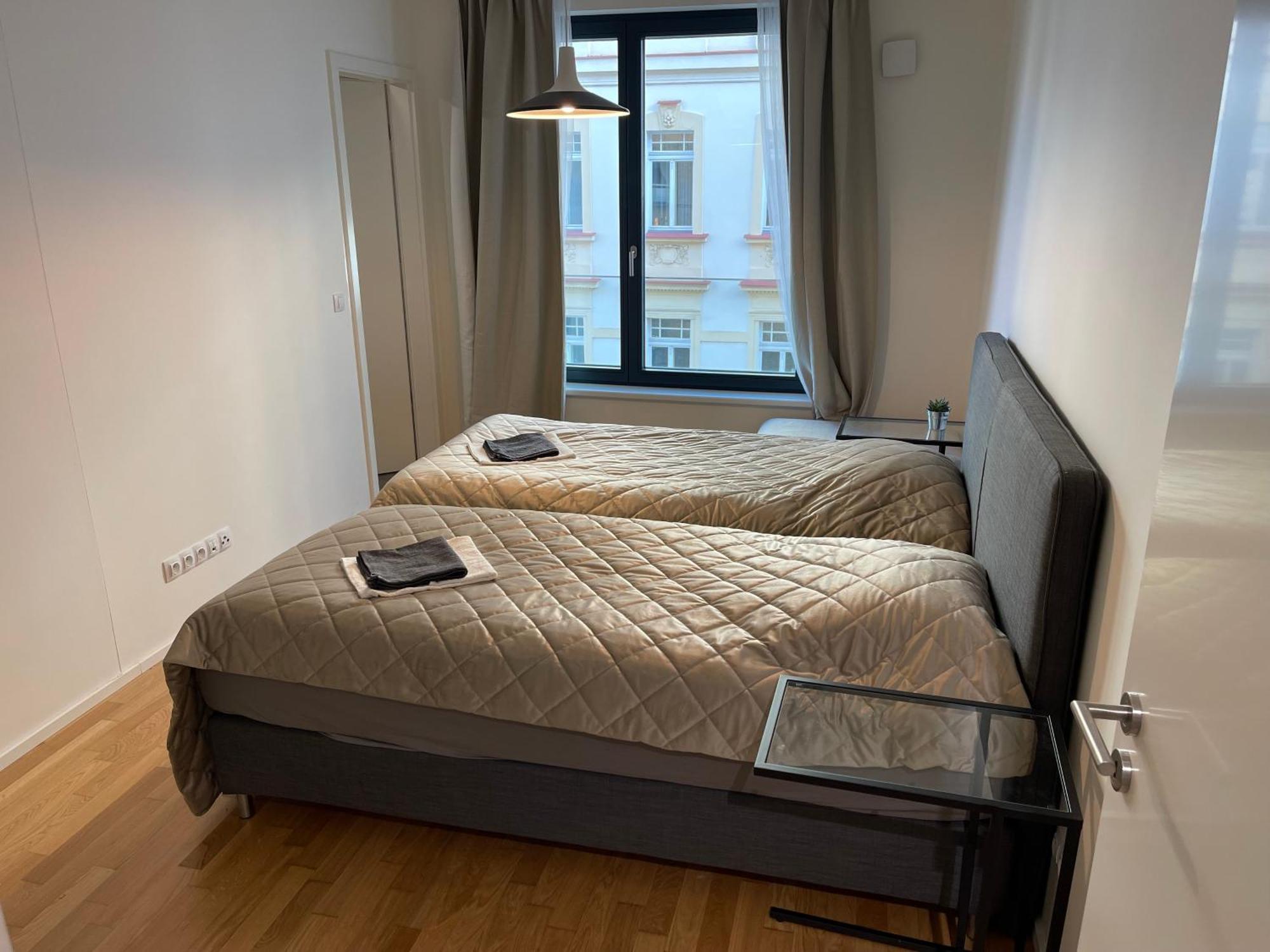 Apartment 4 Room, 2 Bath, Parking Prague Luaran gambar